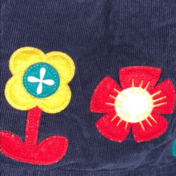 Skirt with flowers design - Picture 2 of 3